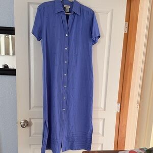 Chic Blue Button-Up Maxi Dress